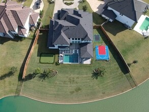 Building Photo - 27506 Gardenview Point Ct