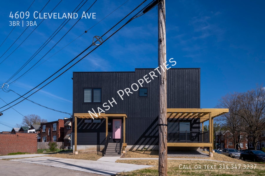 Primary Photo - $2100 - 3 Bed / 2.5 Bath apartment in the ...