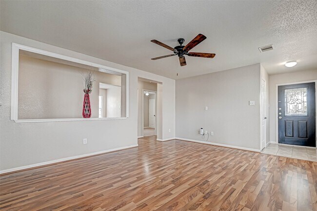 Foto del edificio - 22138 Orchard Dale Dr
