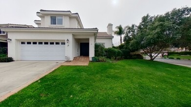 Building Photo - 12 Touran Ln