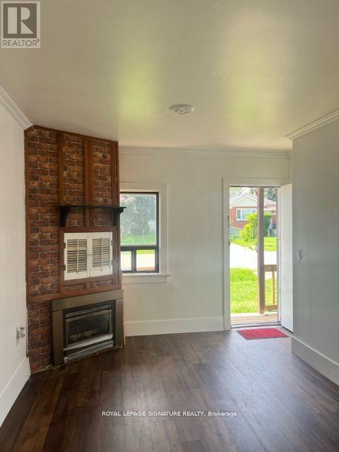 Building Photo - 1045 Strathy Ave