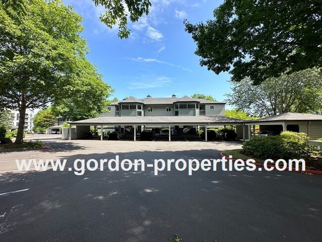 Building Photo - S Landing Dr - South waterfront 2 bedroom ...