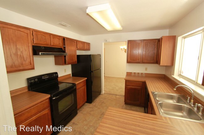 Foto del edificio - 3049 Bonkirk Dr