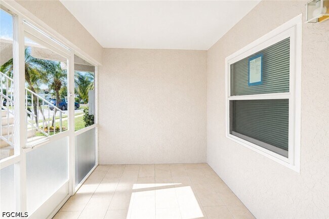 Foto del edificio - 2504 SE 16th Pl