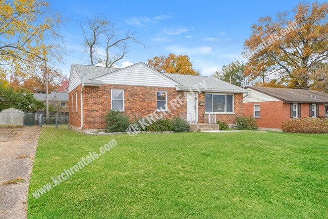 Foto del edificio - 3-Bed 1-Bath House w/ Finished Basement & ...