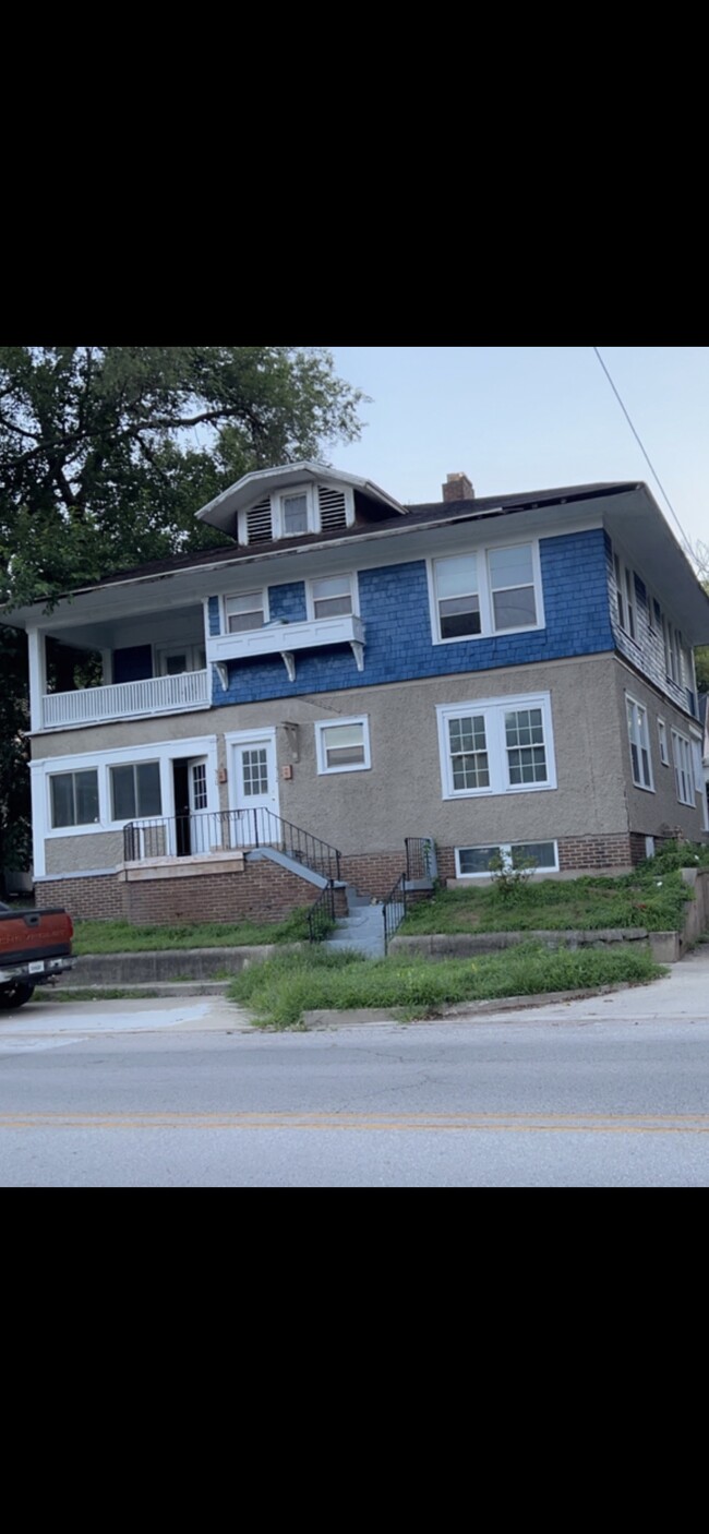 Building Photo - 510 Hulman St