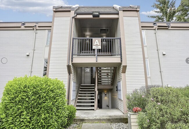 Foto del edificio - 14650 NE 32nd St