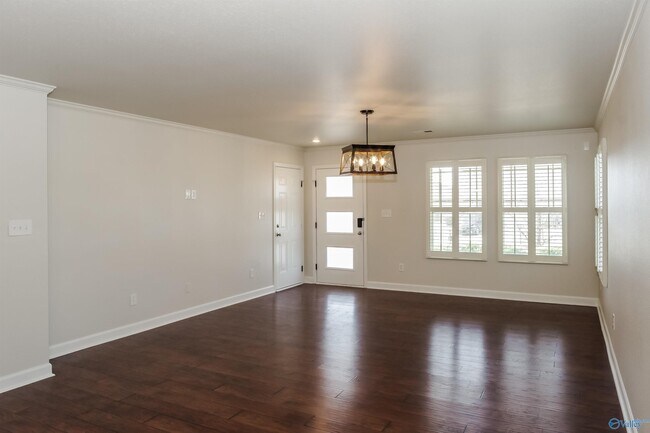Building Photo - 149 BrookLawn Dr