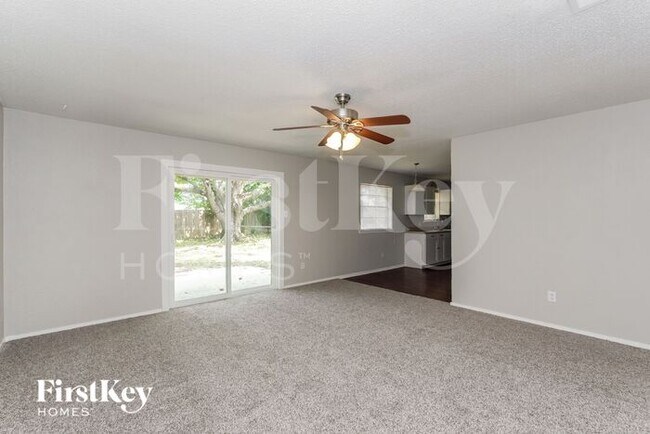 Foto del edificio - 1409 Harrison Ln