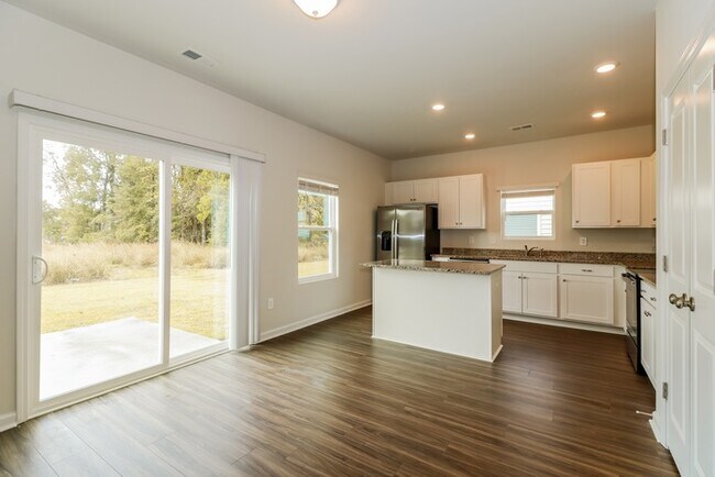 Foto del edificio - Call this Beauty Your Home in Myrtle Beach!