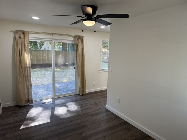 Building Photo - 4239 S 184th Pl