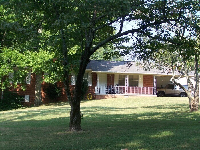 1401 Overton Ln, Knoxville, TN 37923 House Rental in Knoxville, TN