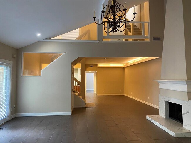 Building Photo - 12625 Memorial Dr