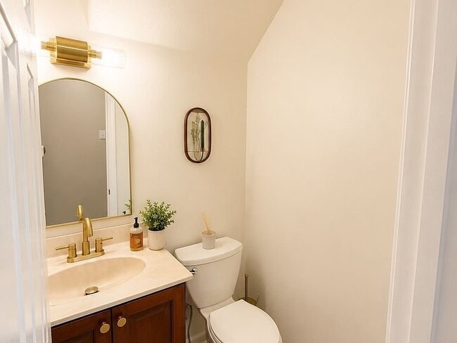 Foto del edificio - 205 Lynnwood Gold Ct