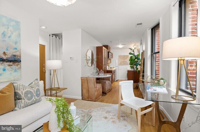 Foto del edificio - 1842 California St NW