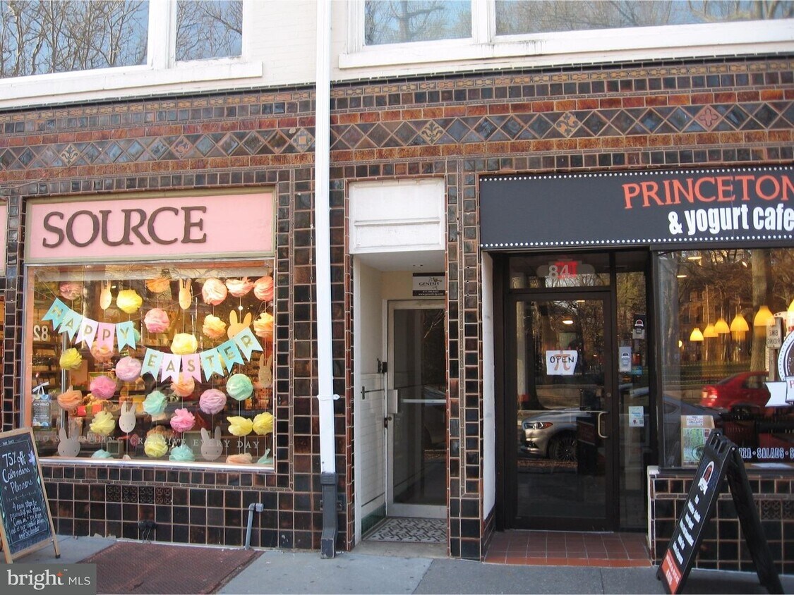 Primary Photo - 84 Nassau St