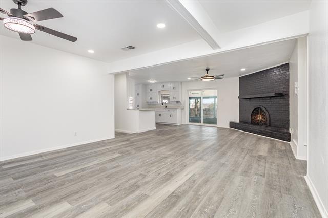 Foto del edificio - 800 Overhill Ct