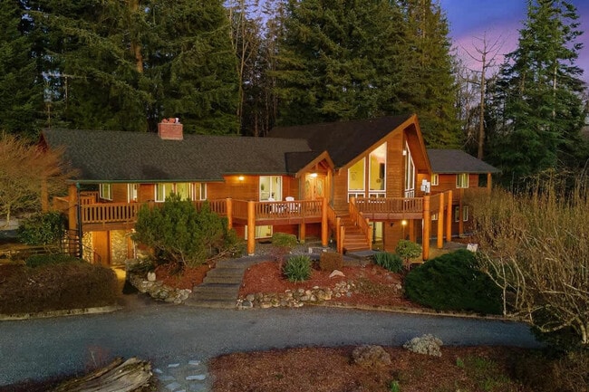 Building Photo - 7755 Cully Ln