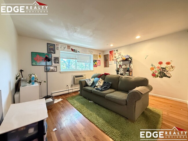 Photo - 15 Euston Rd. Unit 24 Apartment