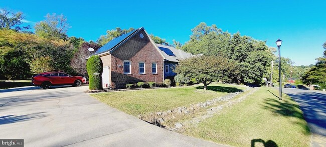 Photo - 9008 Doris Dr House