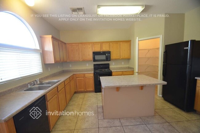 Foto del edificio - 8928 W Watkins St