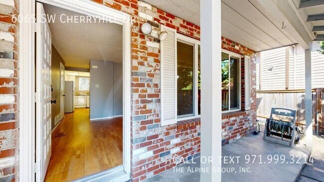 Foto del edificio - 6065 SW Cherryhill Dr