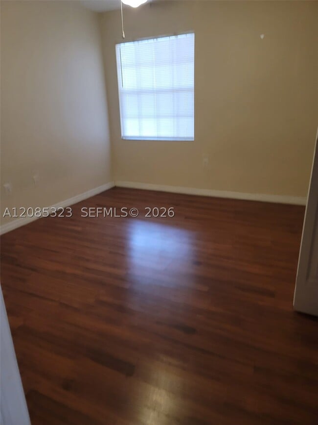 Building Photo - 14049 Fairway Island Dr