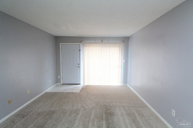 Building Photo - 3398 Green Briar Cir