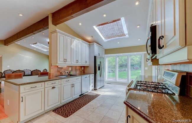 Foto del edificio - 20 Cherry Ln