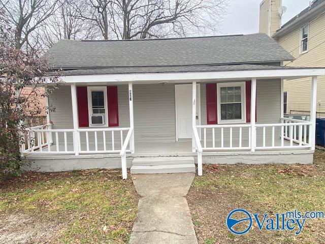 Foto principal - 807 Oshaughnessy Ave NE