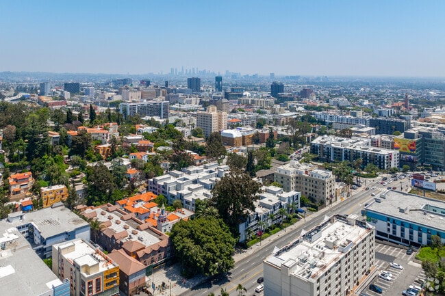 Aerial Context - 1940 N Highland Ave