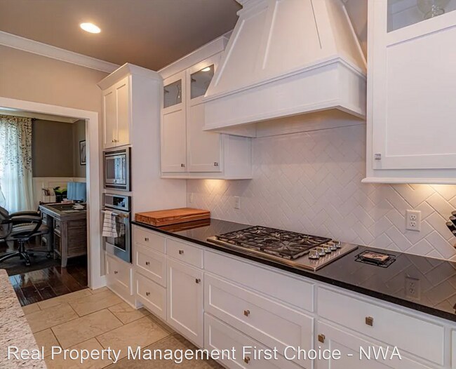 Building Photo - 4 br, 3 bath House - 907 Chancery Lane