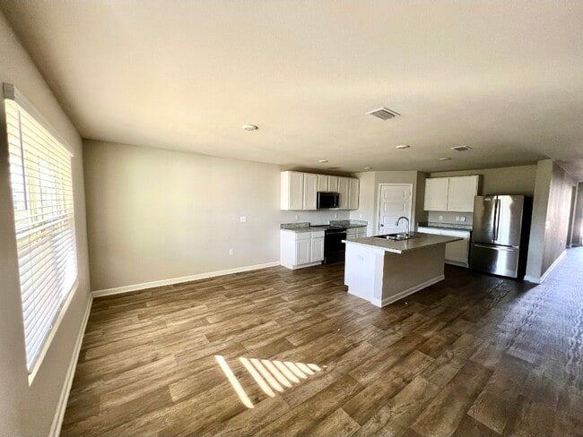 Foto del edificio - Burnston