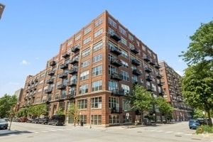 Building Photo - 1500 W Monroe St