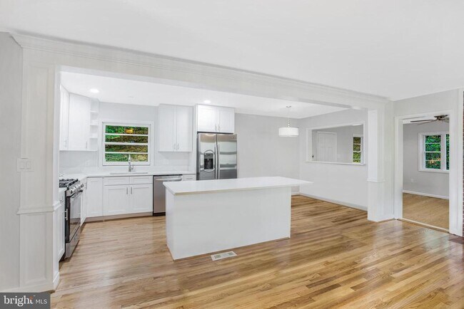 Foto del edificio - 1117 Westbriar Ct NE