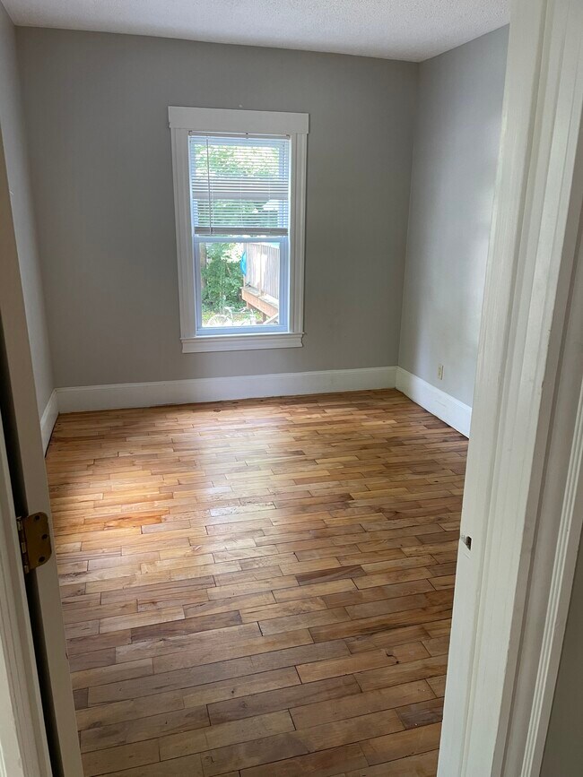 Bedroom2 - 103 High St