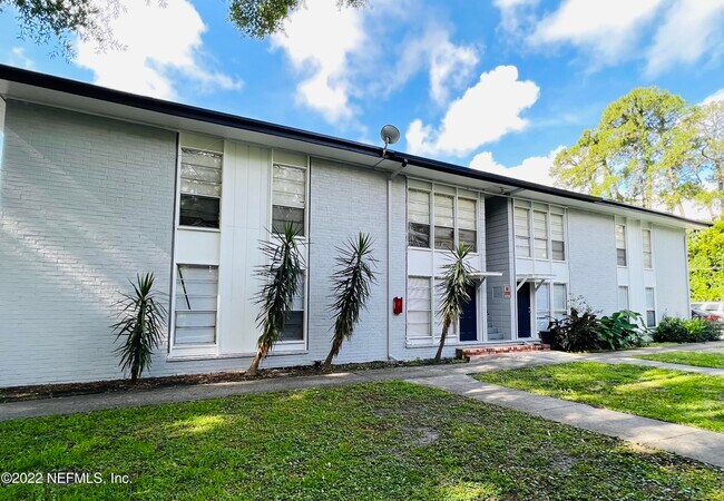 Building Photo - 1124 Woodruff Ave