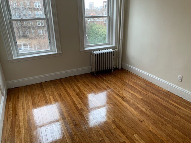 Foto del edificio - 235 Park Dr