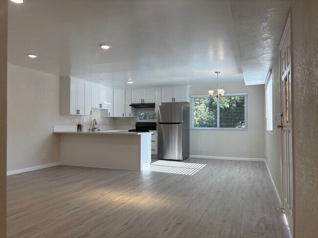 Foto del edificio - 11555 Archwood St
