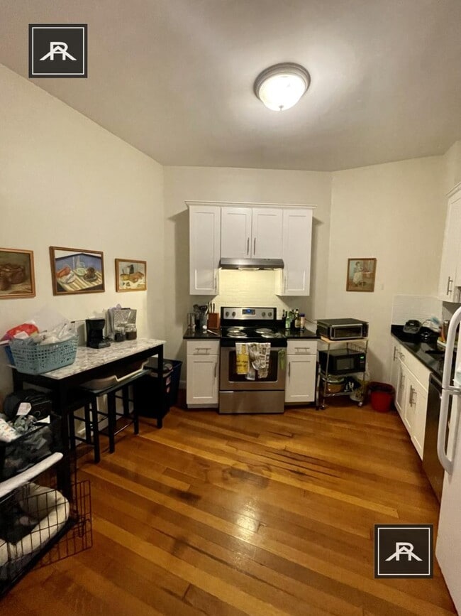 Building Photo - 1 bedroom in Brookline MA 02445