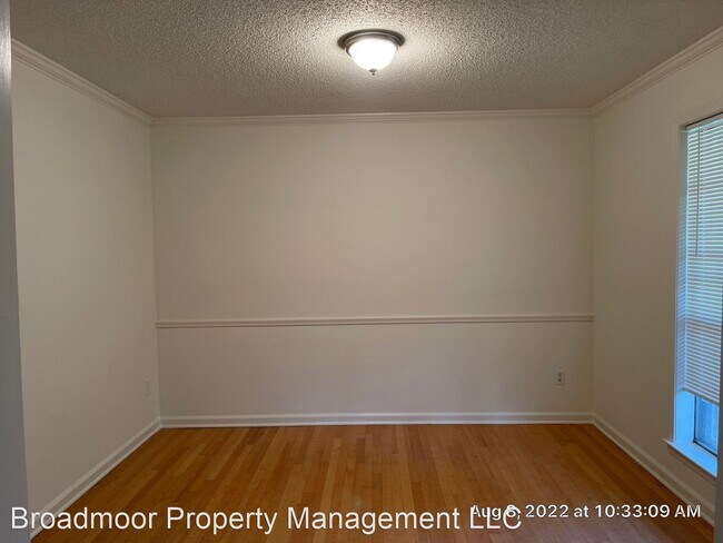 Building Photo - 4 br, 2 bath House - 4735 Olds Ave.