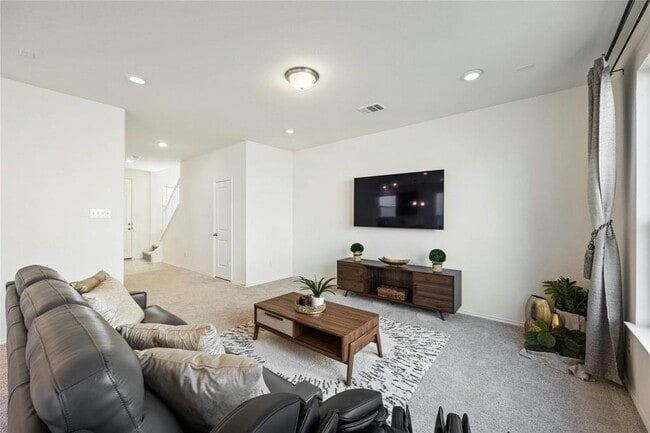 Building Photo - 402 Lynwood Gold Wy