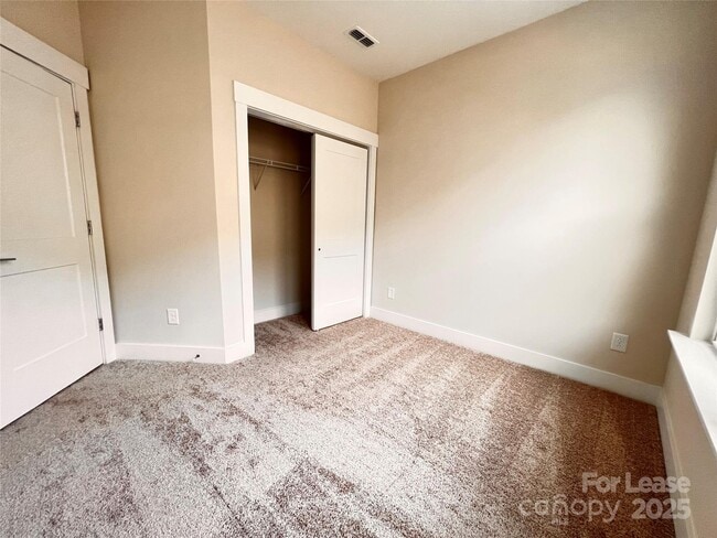 Building Photo - 3011 Citizens Ln