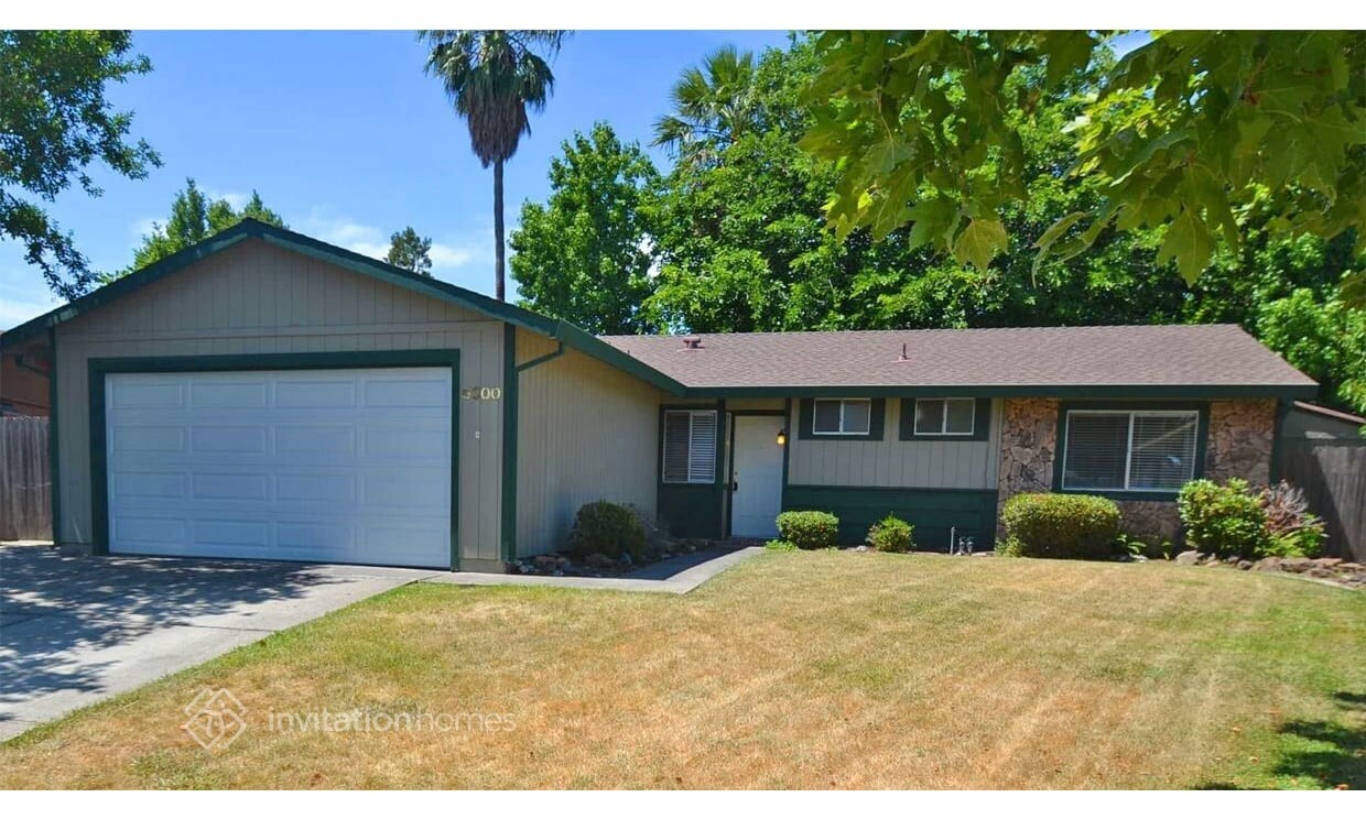 Primary Photo - 5300 Village Wood Dr