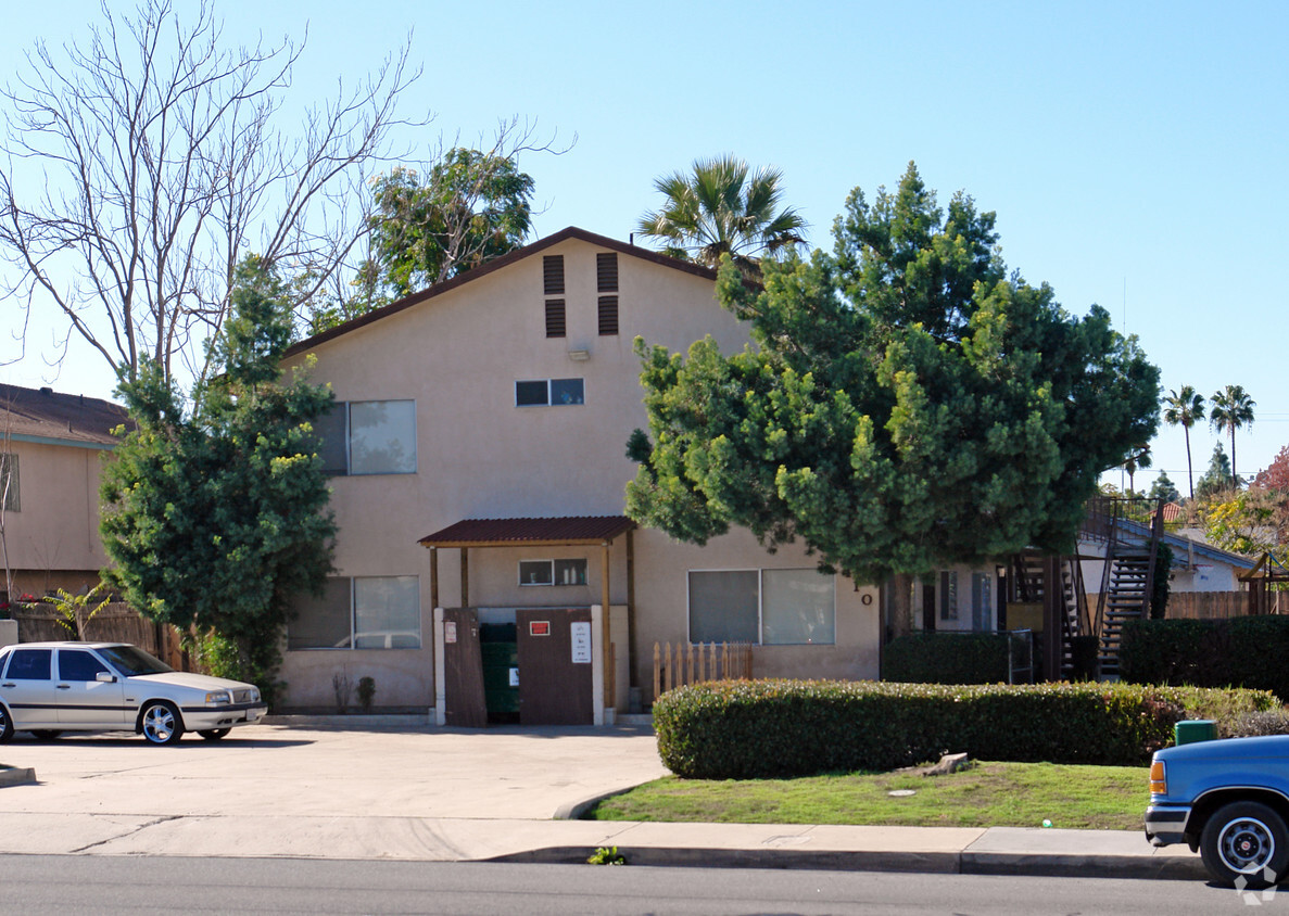 Building Photo - 410 Avocado Ave