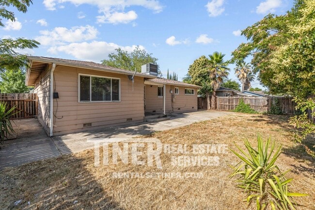 Foto del edificio - 4053 Cornelia Way