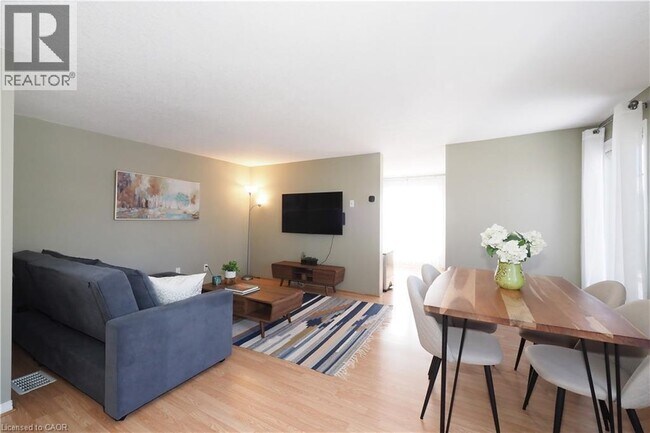 Building Photo - 75 Donnenwerth Dr