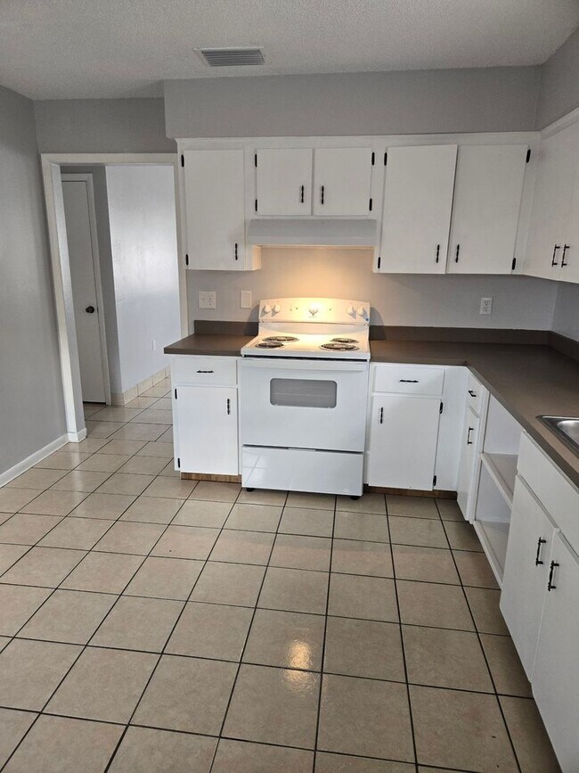 Foto del edificio - Central Lakeland Duplex