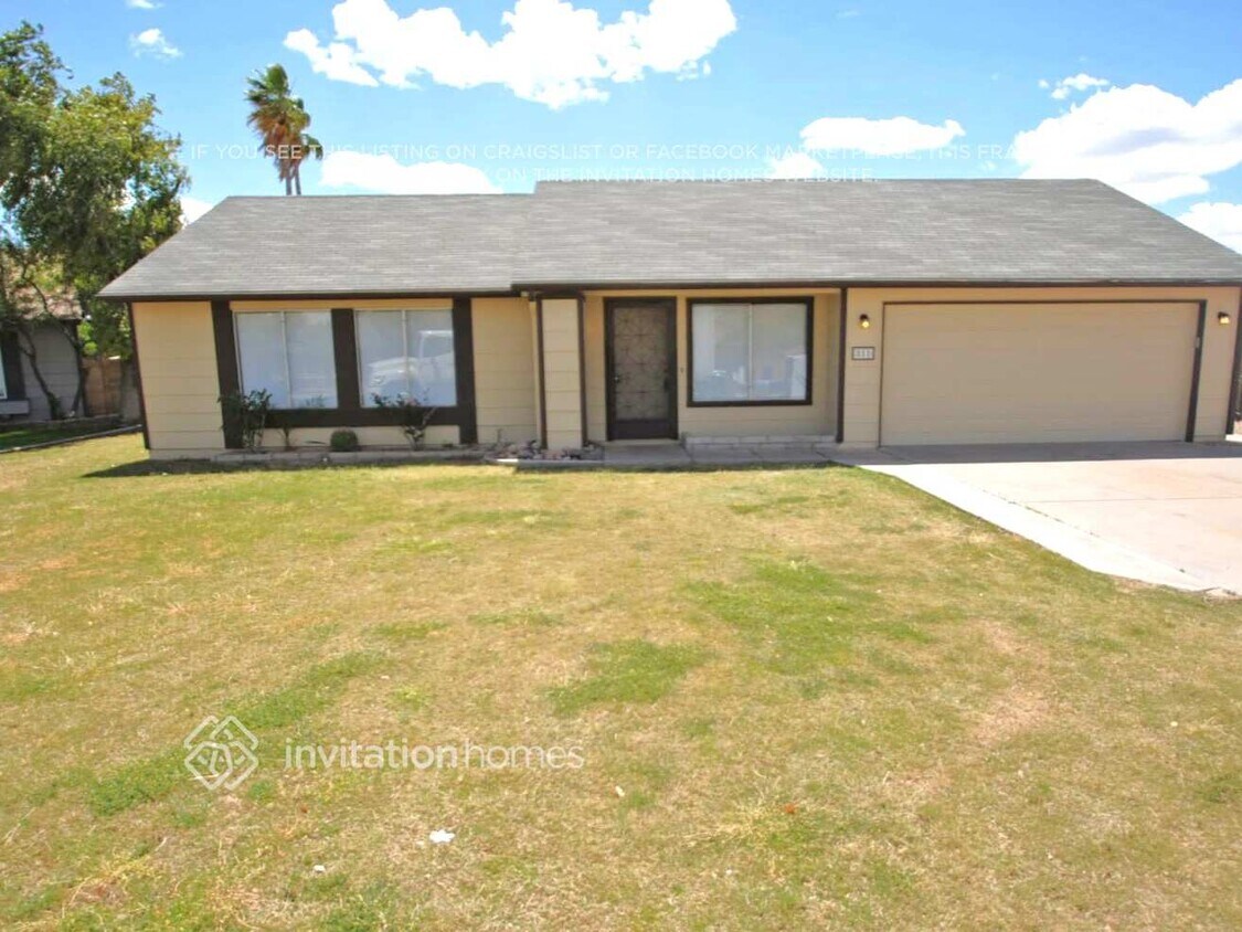 Foto principal - 811 E Hillview Cir