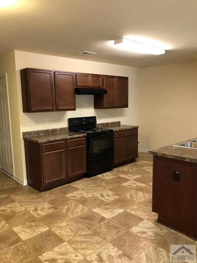 Foto del edificio - 413 O'Conner Blvd